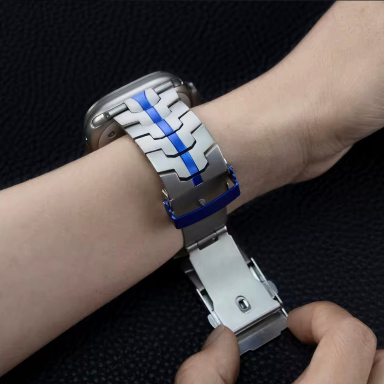 Stainless Steel Watch Band – Fits Apple Watch 6, 7, 8, 9, 10, SE, Ultra Series
